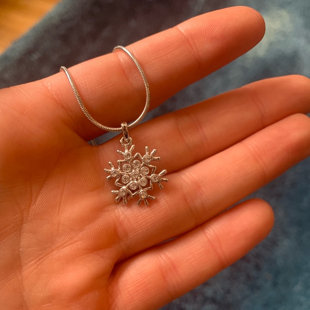 Touchstone by Swarovski snowflake pendant